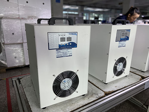 機床冷水機.jpg