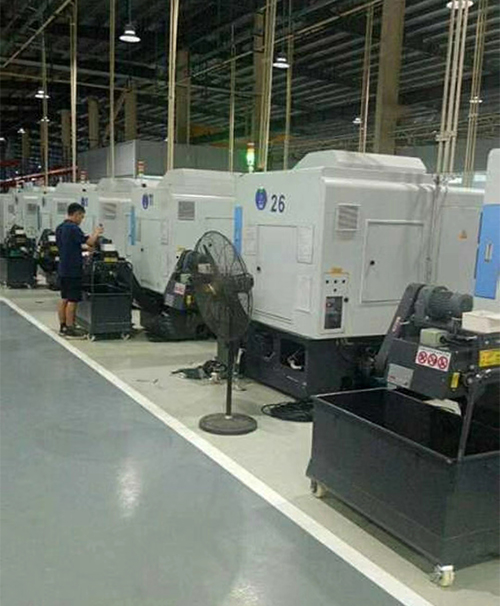 銓冠排屑機與機床的合作案例