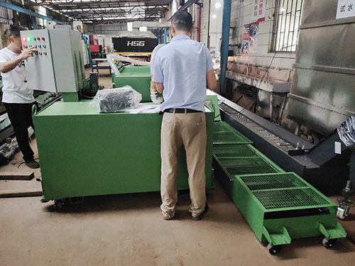 銓冠排屑機