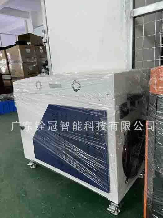 激光冷水機.jpg