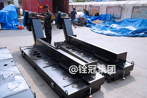 CNC加工中心機(jī)床磁性刮板排屑機(jī).jpg