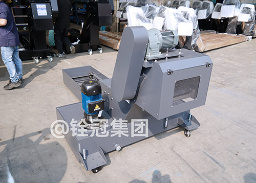 鏈板式排屑器.jpg