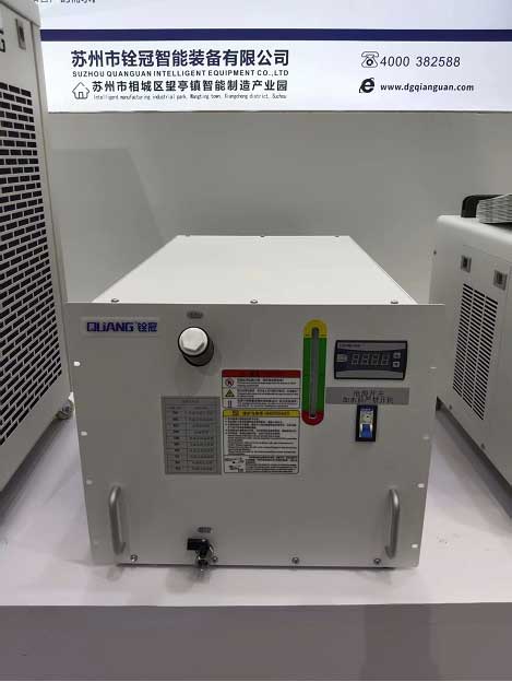 銓冠立式激光冷水機(jī).jpg