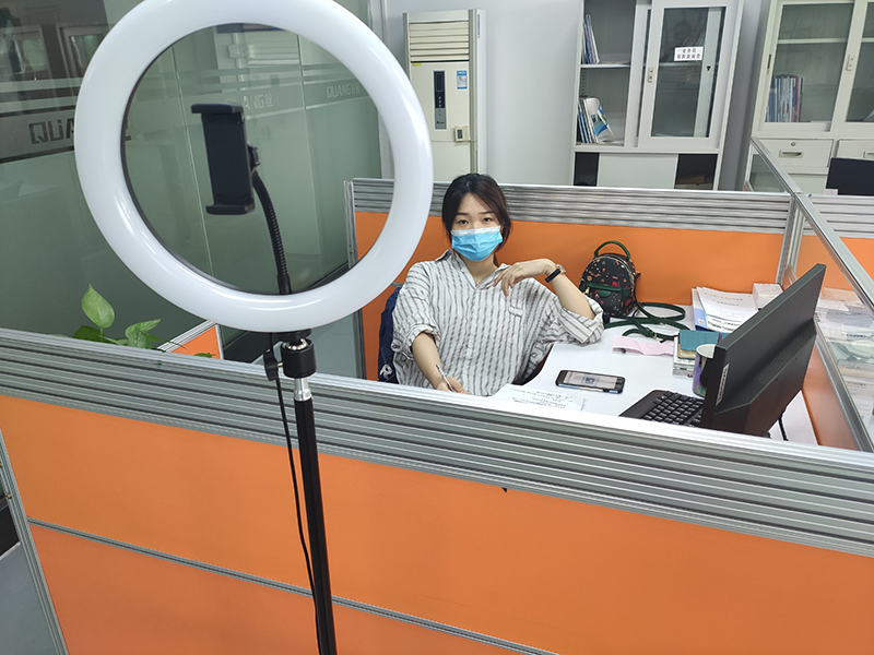 銓冠美女直播