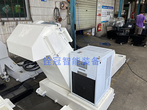 復(fù)合式反沖滾筒排屑器加裝高壓中心出水系統(tǒng).jpg
