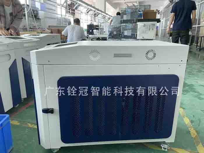 激光冷水機.jpg