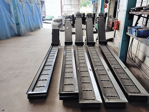 銓冠VMC850加工中心排屑機(jī)