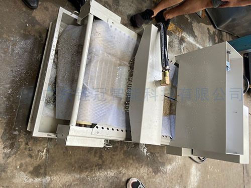 紙袋過濾機(jī).jpg