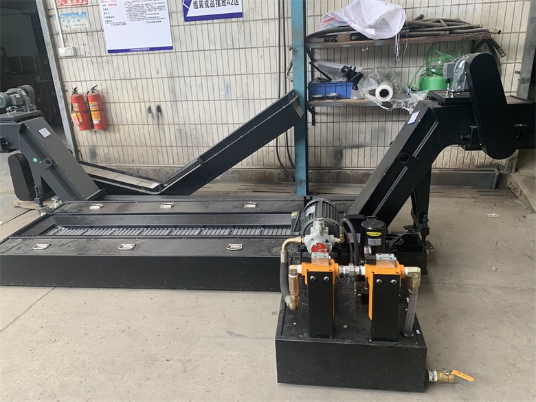 銓冠排屑機